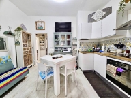 Visualizza le foto dell'immobile