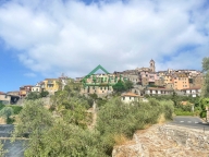 Visualizza le foto dell'immobile