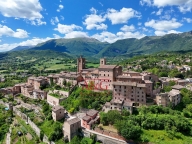 Visualizza le foto dell'immobile