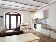 Visualizza le foto dell'immobile