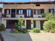 Visualizza le foto dell'immobile