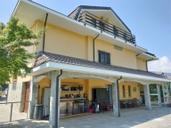 Visualizza le foto dell'immobile