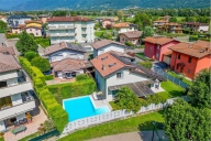 Visualizza le foto dell'immobile