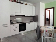 Visualizza le foto dell'immobile