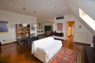 Visualizza le foto dell'immobile