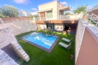 Visualizza le foto dell'immobile