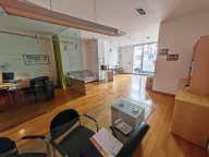 Visualizza le foto dell'immobile