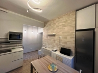 Visualizza le foto dell'immobile