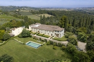 Visualizza le foto dell'immobile