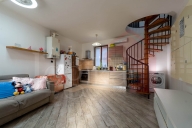 Visualizza le foto dell'immobile