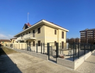 Visualizza le foto dell'immobile