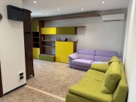 Visualizza le foto dell'immobile