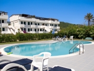 Visualizza le foto dell'immobile