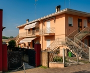 Visualizza le foto dell'immobile