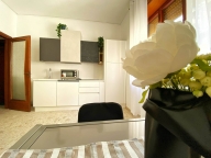 Vai alla scheda immobile Vai alla scheda immobile