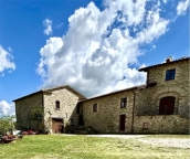 Visualizza le foto dell'immobile