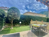 Visualizza le foto dell'immobile