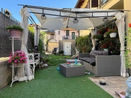 Visualizza le foto dell'immobile