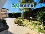 Visualizza le foto dell'immobile