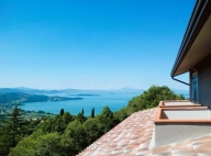 Visualizza le foto dell'immobile