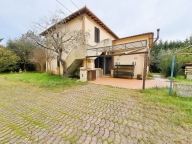 Visualizza le foto dell'immobile
