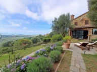 Visualizza le foto dell'immobile