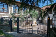 Visualizza le foto dell'immobile