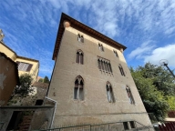 Visualizza le foto dell'immobile