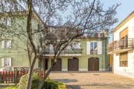 Visualizza le foto dell'immobile