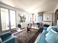 Visualizza le foto dell'immobile