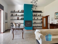 Visualizza le foto dell'immobile