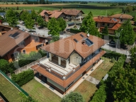 Visualizza le foto dell'immobile