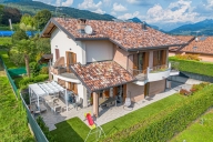 Visualizza le foto dell'immobile