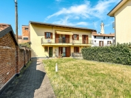 Visualizza le foto dell'immobile