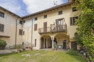 Visualizza le foto dell'immobile