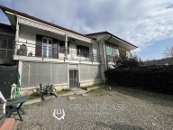 Visualizza le foto dell'immobile