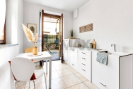 Visualizza le foto dell'immobile