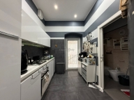 Visualizza le foto dell'immobile