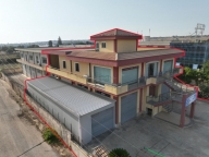 Visualizza le foto dell'immobile