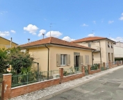 Visualizza le foto dell'immobile