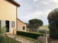 Visualizza le foto dell'immobile