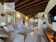 Visualizza le foto dell'immobile Visualizza le foto dell'immobile