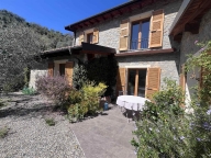 Visualizza le foto dell'immobile