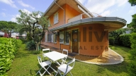 Visualizza le foto dell'immobile