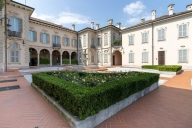 Visualizza le foto dell'immobile