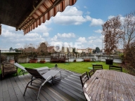 Visualizza le foto dell'immobile