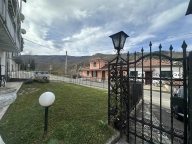 Visualizza le foto dell'immobile