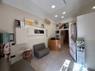 Visualizza le foto dell'immobile