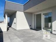 Visualizza le foto dell'immobile Visualizza le foto dell'immobile