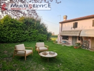 Visualizza le foto dell'immobile